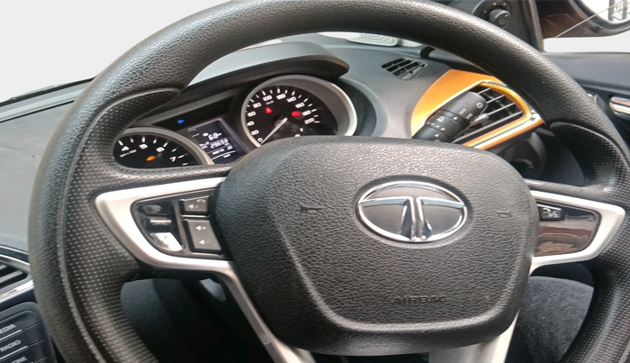 2016 Tata Tiago XZ PETROL, Petrol, Manual, 29,698 km, interior