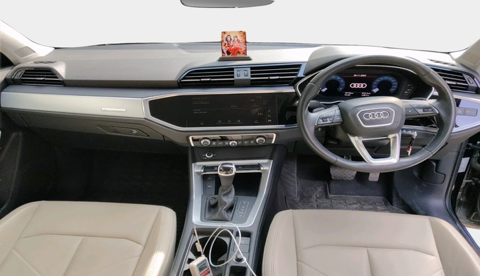 2023 Audi Q3 PREMIUM PLUS 40 TFSI, Petrol, Automatic, 9,718 km, interior