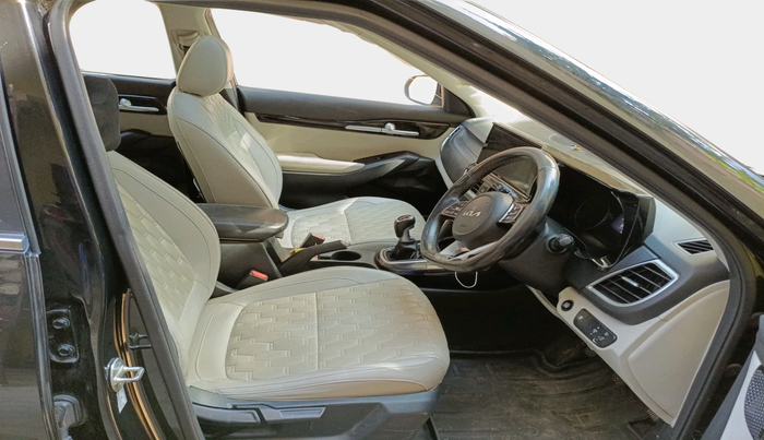 2022 KIA SELTOS HTX 1.5 DIESEL, Diesel, Manual, 1,50,749 km, interior