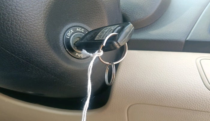 2014 Hyundai Eon SPORTZ, Petrol, Manual, 27,843 km, interior