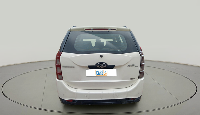 2015 Mahindra XUV500 W8, Diesel, Manual, 1,03,001 km, exterior