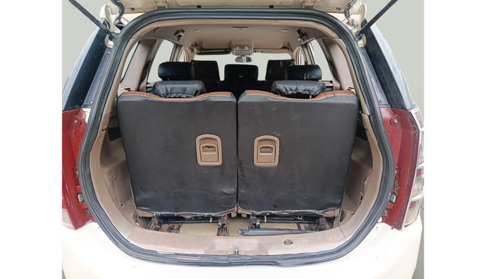 2015 Mahindra XUV500 W8, Diesel, Manual, 1,03,001 km, exterior
