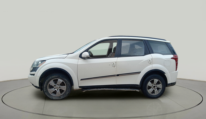 2015 Mahindra XUV500 W8, Diesel, Manual, 1,03,001 km, exterior