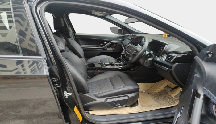 2023 Tata Safari ACCOMPLISHED PLUS DARK EDITION AT, Diesel, Automatic, 20,621 km, interior