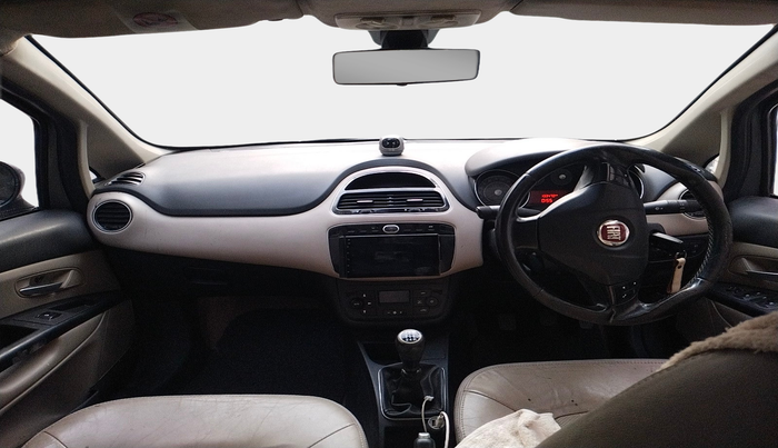 2017 Fiat Linea EMOTION 1.3 L ADVANCED MULTIJET, Diesel, Manual, 1,33,470 km, interior