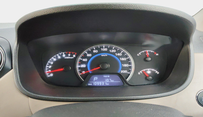 2014 Hyundai Grand i10 SPORTZ AT 1.2 KAPPA VTVT, Petrol, Automatic, 1,09,931 km, interior