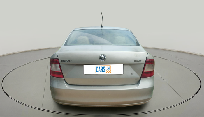 2013 Skoda Rapid ELEGANCE 1.6 TDI CR MT, Diesel, Manual, 2,12,521 km, exterior