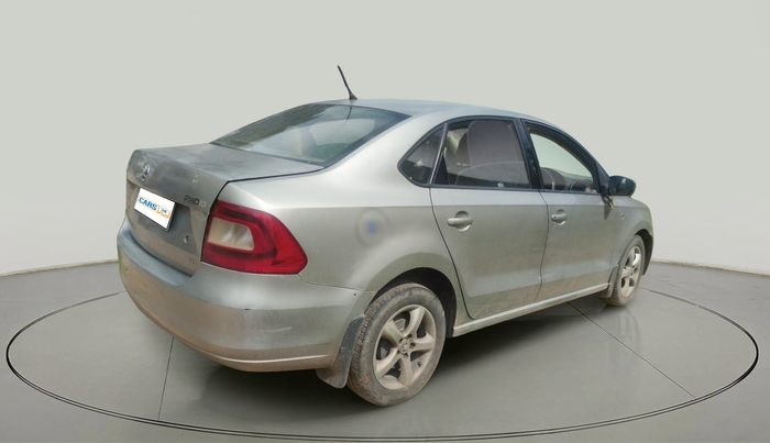 2013 Skoda Rapid ELEGANCE 1.6 TDI CR MT, Diesel, Manual, 2,12,521 km, exterior