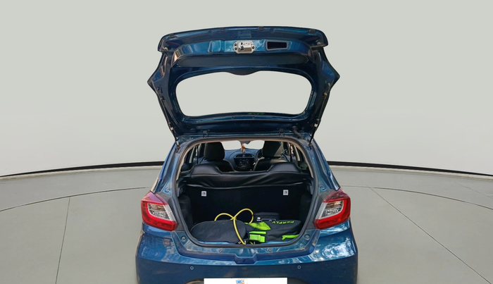 2024 Tata TIAGO EV XT LONG RANGE, Electric, Automatic, 10,602 km, exterior