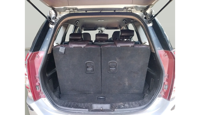 2014 Mahindra XUV500 W6, Diesel, Manual, 1,29,723 km, exterior