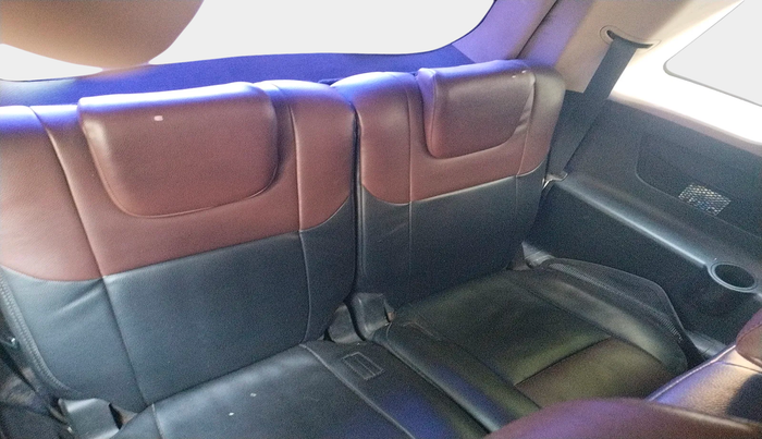 2014 Mahindra XUV500 W6, Diesel, Manual, 1,29,723 km, interior