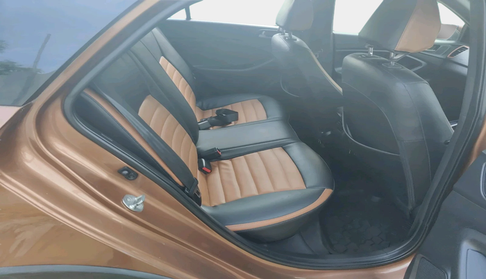 2017 Hyundai i20 Active 1.2 SX, Petrol, Manual, 65,992 km, interior