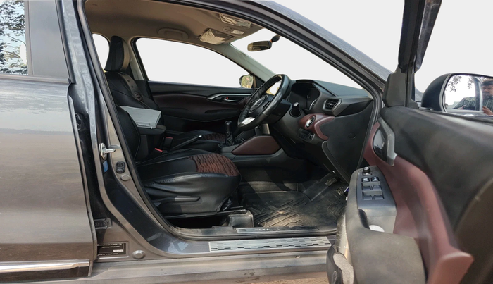 2024 Maruti Grand Vitara SIGMA SMART HYBRID, Petrol, Manual, 19,229 km, interior