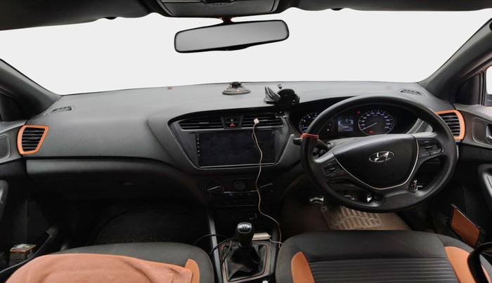2015 Hyundai i20 Active 1.2 S, Petrol, Manual, 1,42,943 km, interior