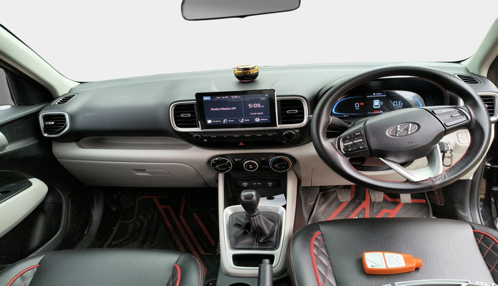 2023 Hyundai VENUE S(O) 1.2, Petrol, Manual, 10,824 km, interior
