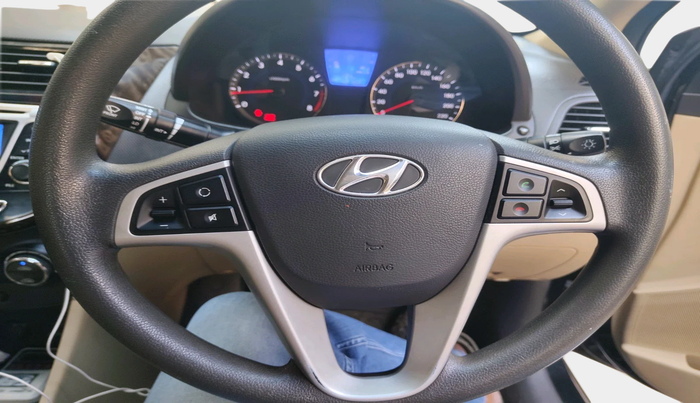 2011 Hyundai Verna FLUIDIC 1.6 VTVT EX, Petrol, Manual, 42,182 km, interior