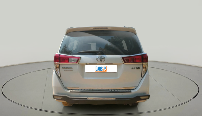 2022 Toyota Innova Crysta 2.7 VX 7 STR, Petrol, Manual, 58,400 km, exterior