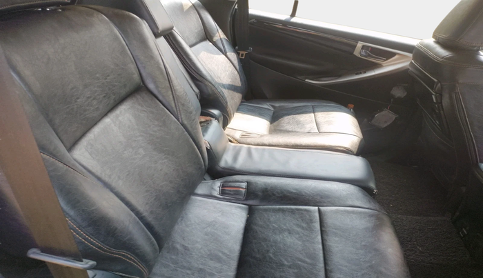 2022 Toyota Innova Crysta 2.7 VX 7 STR, Petrol, Manual, 58,400 km, interior