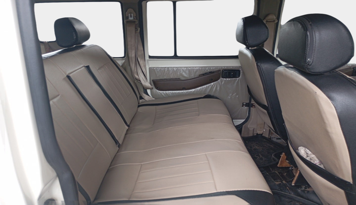 2020 Mahindra Bolero B6 (O), Diesel, Manual, 90,177 km, interior