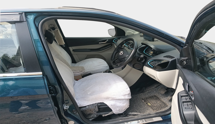 2024 Tata TIAGO EV XZ PLUS TECH LUX LONG RANGE, Electric, Automatic, 18,804 km, interior