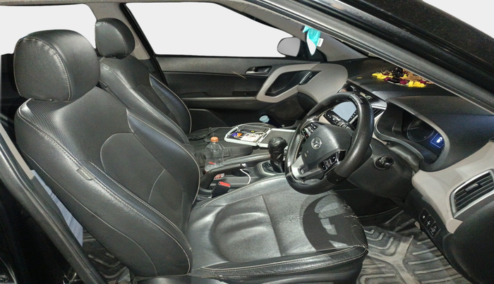 2017 Hyundai Creta SX (O) 1.6 DIESEL, Diesel, Manual, 3,29,287 km, interior