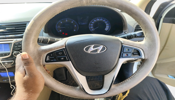 2011 Hyundai Verna FLUIDIC 1.6 CRDI SX, Diesel, Manual, 1,35,751 km, interior