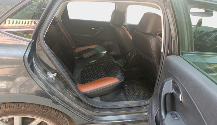 2021 Volkswagen Polo HIGHLINE PLUS 1.0L TSI, Petrol, Manual, 39,230 km, interior