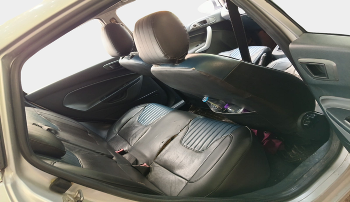 2012 Ford Fiesta TITANIUM+ DIESEL, Diesel, Manual, 1,80,694 km, interior