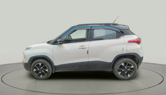 2024 Tata PUNCH CREATIVE  1.2 RTN DUAL TONE, Petrol, Manual, 28,733 km, exterior