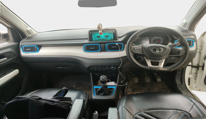 2024 Tata PUNCH CREATIVE  1.2 RTN DUAL TONE, Petrol, Manual, 28,733 km, interior