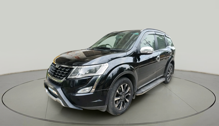 2018 Mahindra XUV500 W11, Diesel, Manual, 78,727 km, exterior