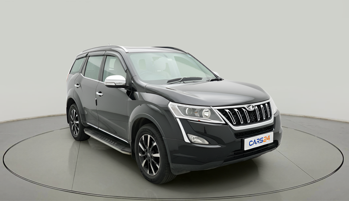 2018 Mahindra XUV500 W11, Diesel, Manual, 78,727 km, exterior