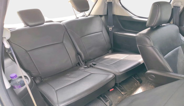 2021 Maruti XL6 ALPHA AT, Petrol, Automatic, 1,12,486 km, interior