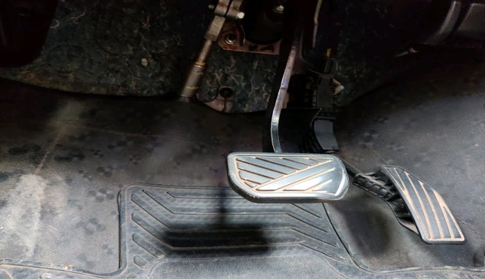 2021 Maruti XL6 ALPHA AT, Petrol, Automatic, 1,12,486 km, interior