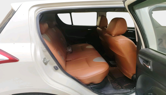 2015 Maruti Swift ZDI, Diesel, Manual, 2,00,476 km, interior