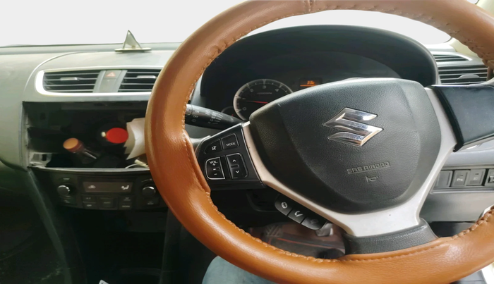 2015 Maruti Swift ZDI, Diesel, Manual, 2,00,476 km, interior