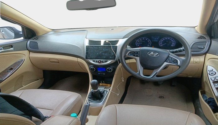 2013 Hyundai Verna FLUIDIC 1.6 VTVT SX, Petrol, Manual, 1,23,893 km, interior