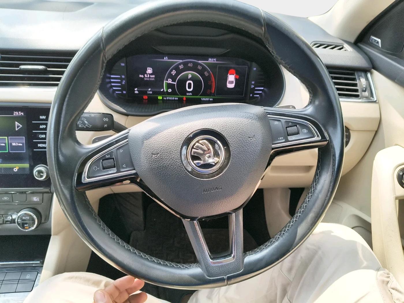 2019 Skoda Octavia L&K 1.8 TSI AT, Petrol, Automatic, 1,26,207 km, interior
