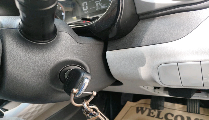 2020 Hyundai GRAND I10 NIOS SPORTZ 1.2 KAPPA VTVT, Petrol, Manual, 24,188 km, interior