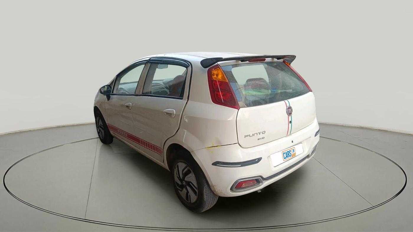 2017 Fiat Punto EVO DYNAMIC 1.3 MULTIJET 90 HP, Diesel, Manual, 1,06,483 km, exterior