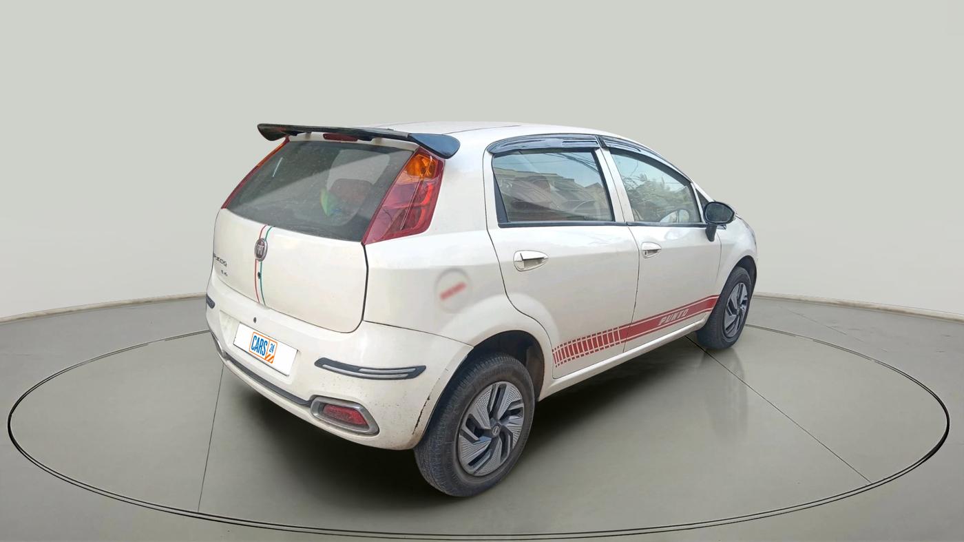 2017 Fiat Punto EVO DYNAMIC 1.3 MULTIJET 90 HP, Diesel, Manual, 1,06,483 km, exterior