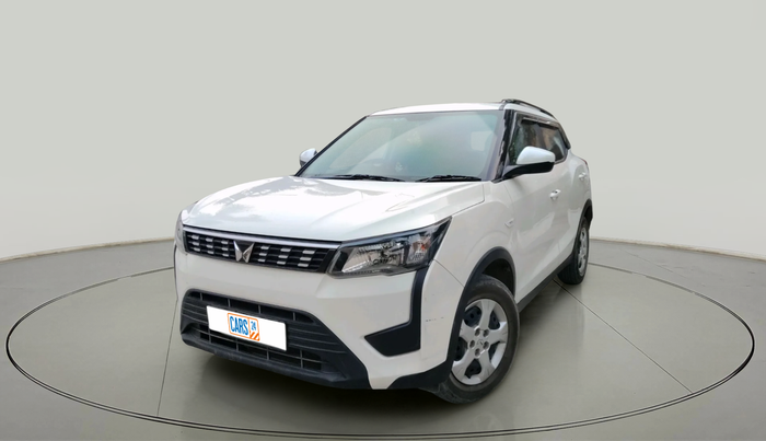 2022 Mahindra XUV300 W6 1.5 DIESEL AMT, Diesel, Automatic, 51,889 km, exterior