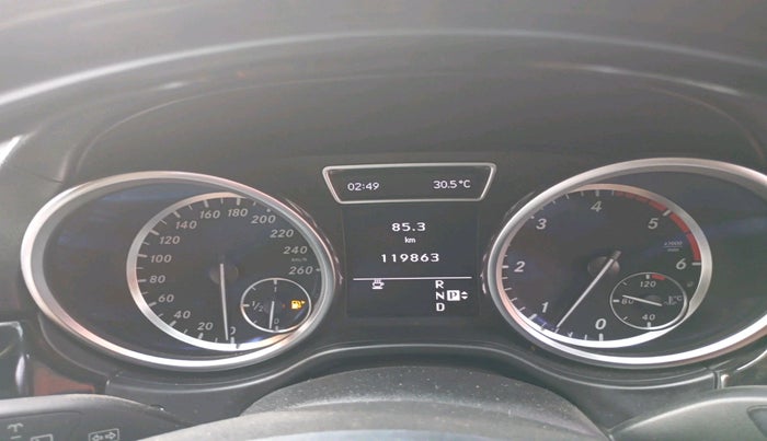 2012 Mercedes Benz M Class ML 350 CDI, Diesel, Automatic, 1,19,863 km, interior