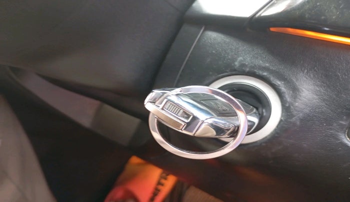 2012 Mercedes Benz M Class ML 350 CDI, Diesel, Automatic, 1,19,863 km, interior