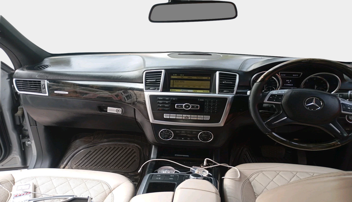 2012 Mercedes Benz M Class ML 350 CDI, Diesel, Automatic, 1,19,863 km, interior