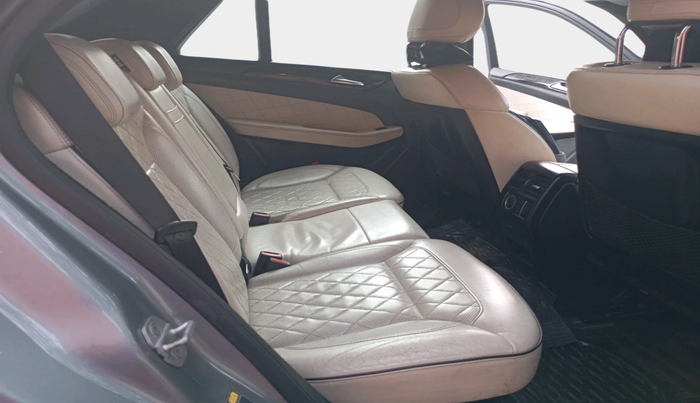 2012 Mercedes Benz M Class ML 350 CDI, Diesel, Automatic, 1,19,863 km, interior