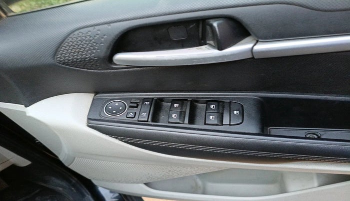 2021 KIA SONET HTK PLUS 1.5, Diesel, Manual, 1,69,686 km, interior