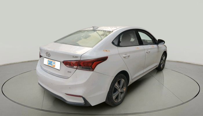 2017 Hyundai Verna 1.6 CRDI SX + AT, Diesel, Automatic, 99,992 km, exterior