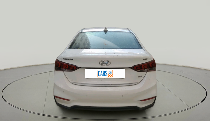 2017 Hyundai Verna 1.6 CRDI SX + AT, Diesel, Automatic, 99,992 km, exterior