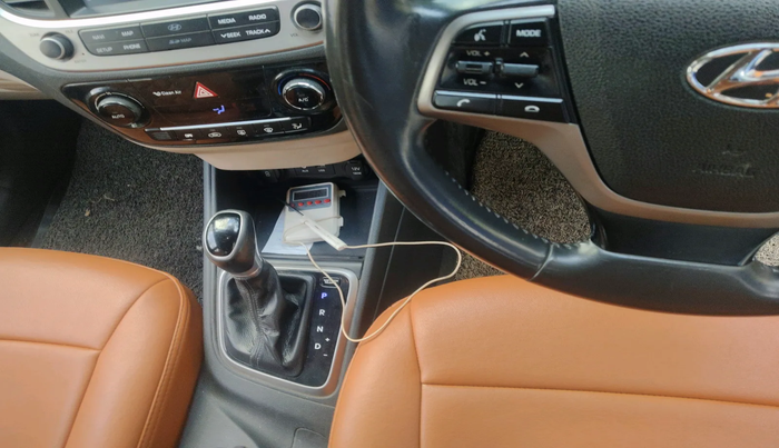 2017 Hyundai Verna 1.6 CRDI SX + AT, Diesel, Automatic, 99,992 km, interior